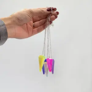 Six Sided Pendulum – Aurora Crystal Purple – 4cm | www.artisangoods.co.uk 2