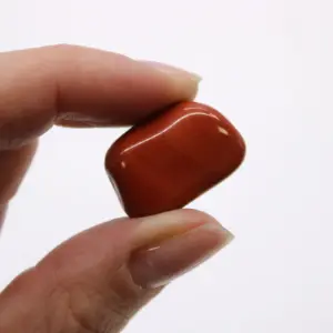 Small African Tumble Stones – Jasper – Red | www.artisangoods.co.uk 2