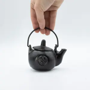 Small Cast Iron Ritual Pot with Pentagon 8x8x10cm | www.artisangoods.co.uk 5