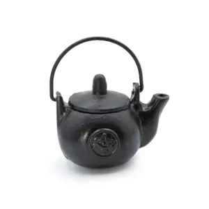 Small Cast Iron Ritual Pot with Pentagon 8x8x10cm | www.artisangoods.co.uk 7