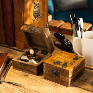 Small Enamelled Box – La Dolce Vita | www.artisangoods.co.uk 5