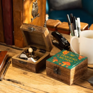 Small Enamelled Box  – Mi Pequeno Mundo | www.artisangoods.co.uk 5