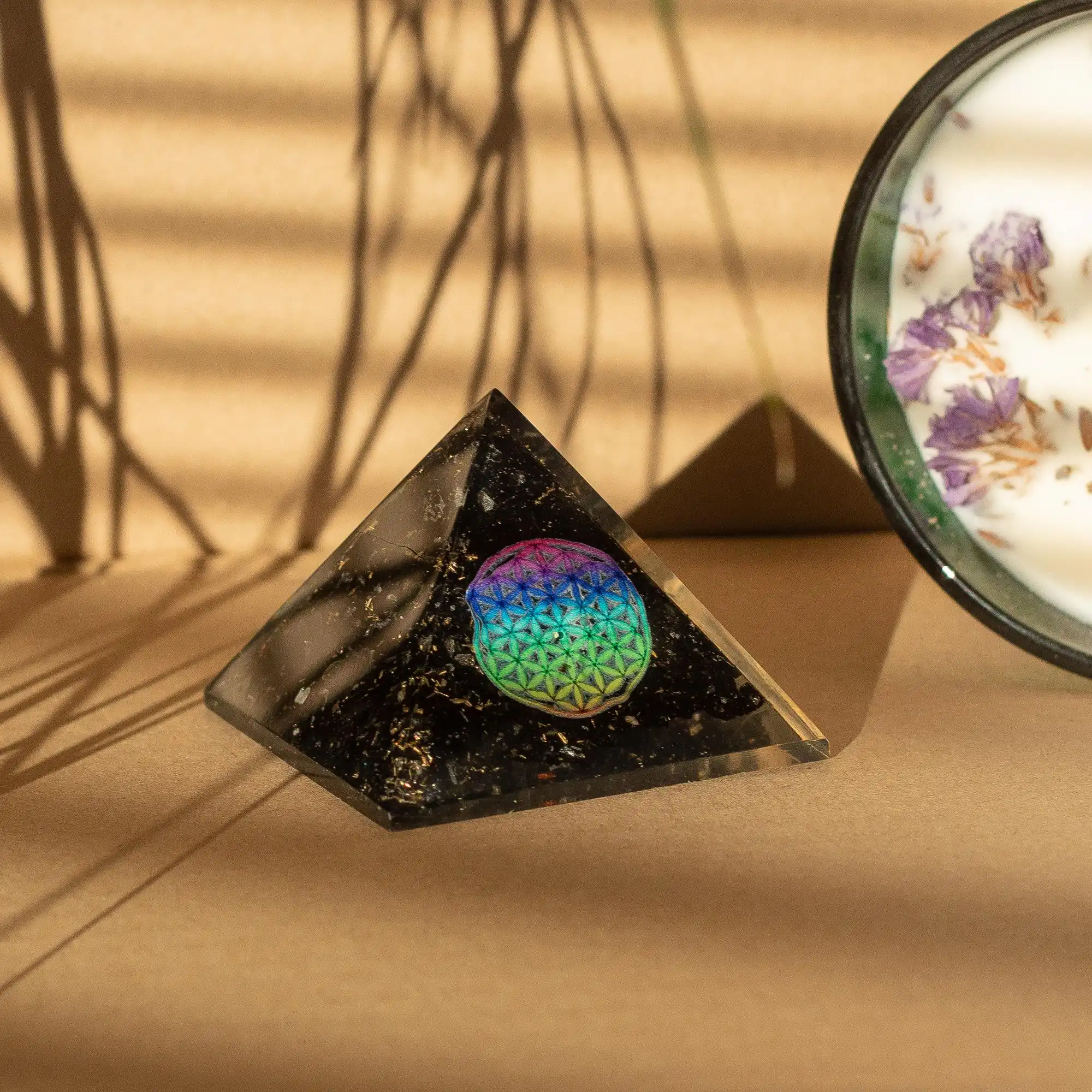 Small Organite Pryamids 5.5×4.5cm – Flower of Life – Black Tormaline Chips | www.artisangoods.co.uk 4 Small Organite Pryamids 5.5×4.5cm – Flower of Life – Black Tormaline Chips | www.artisangoods.co.uk 3