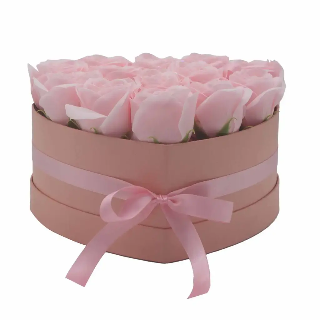 Soap Flower Gift Bouquet – 13 Pink Roses – Heart | www.artisangoods.co.uk