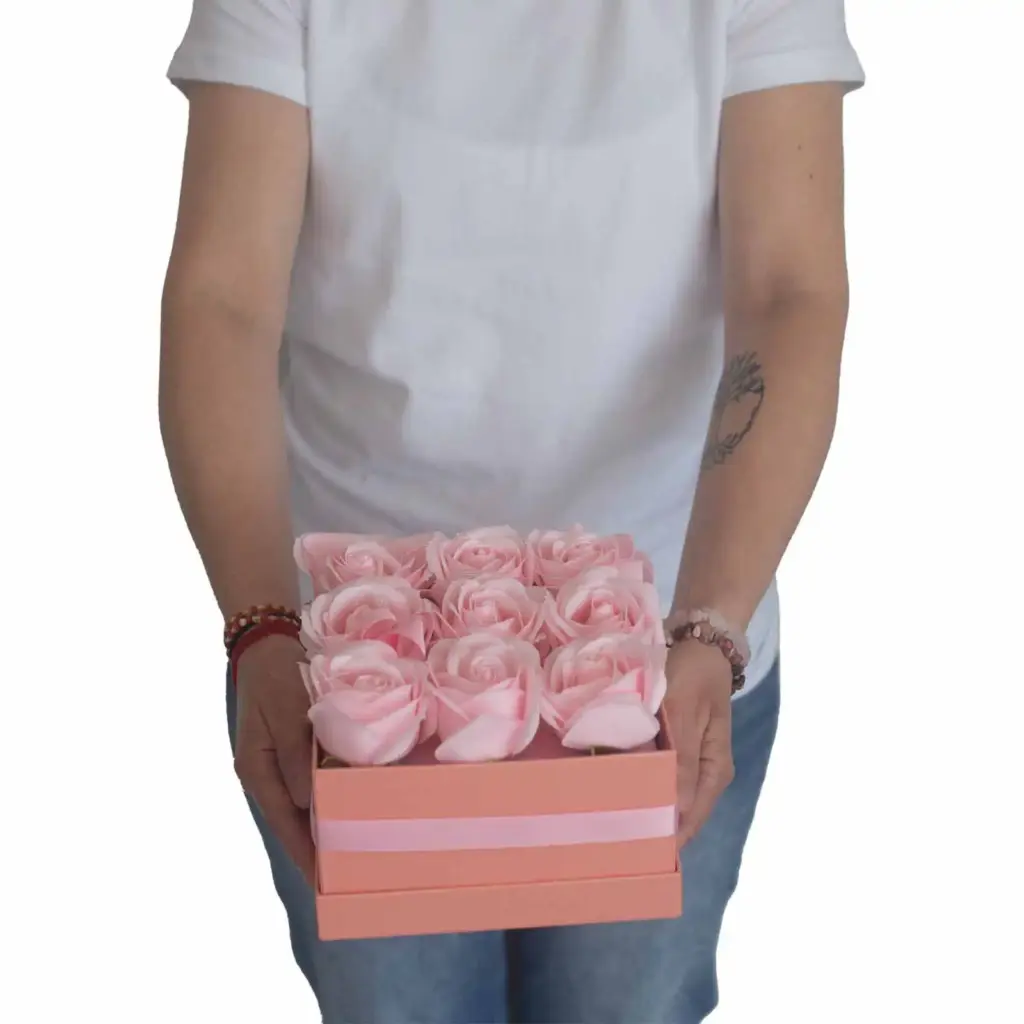 Soap Flower Gift Bouquet – 13 Pink Roses – Heart | www.artisangoods.co.uk 8