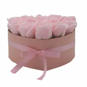 Soap Flower Gift Bouquet – 13 Pink Roses – Heart | www.artisangoods.co.uk 4