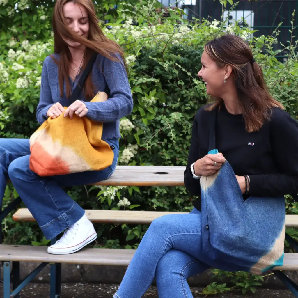 Soft Blend Shoulder Tote – Denim Blue | www.artisangoods.co.uk 5