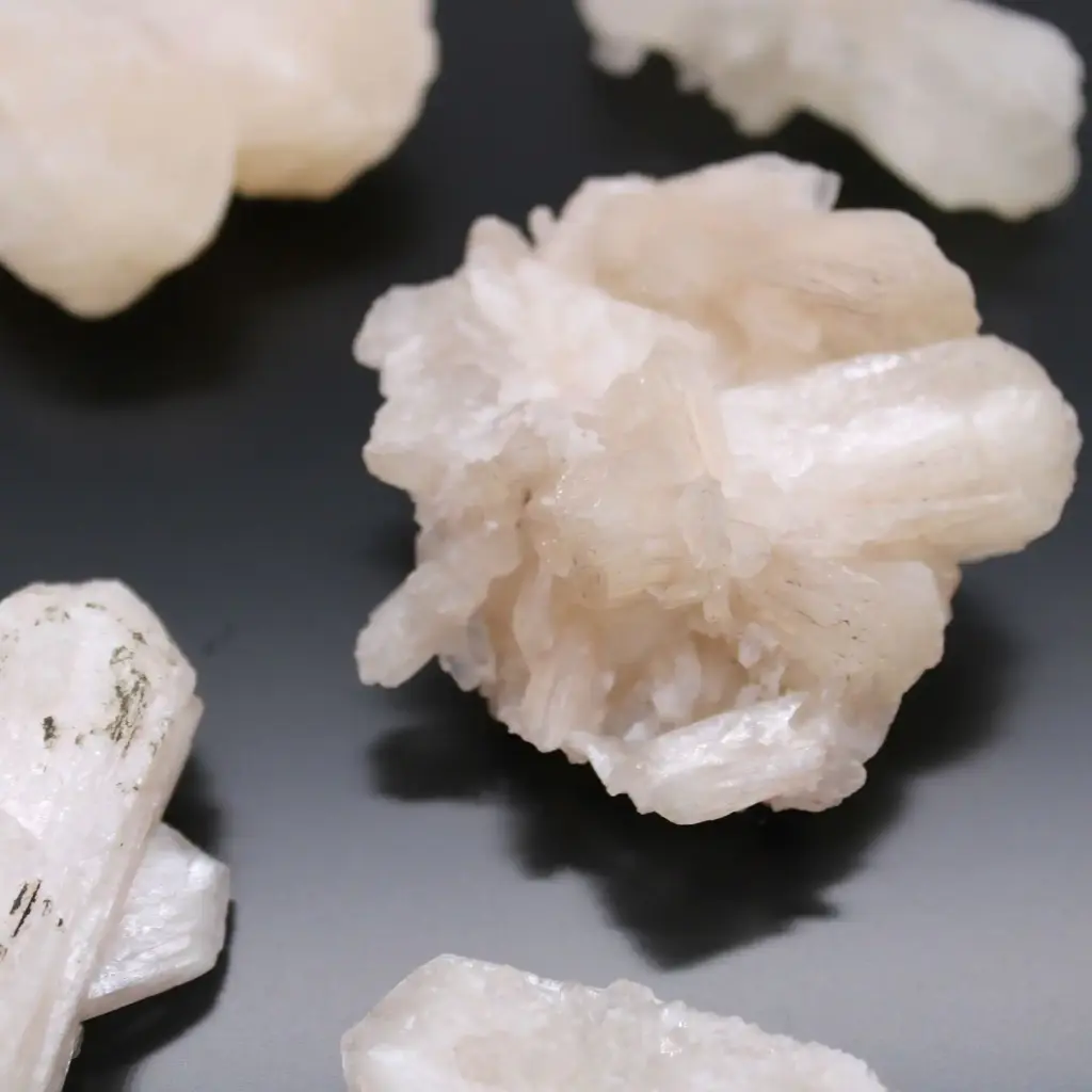 Stilbite Combination with Appophyllite 20-30mm | www.artisangoods.co.uk 9 Stilbite Combination with Appophyllite 20-30mm | www.artisangoods.co.uk 9