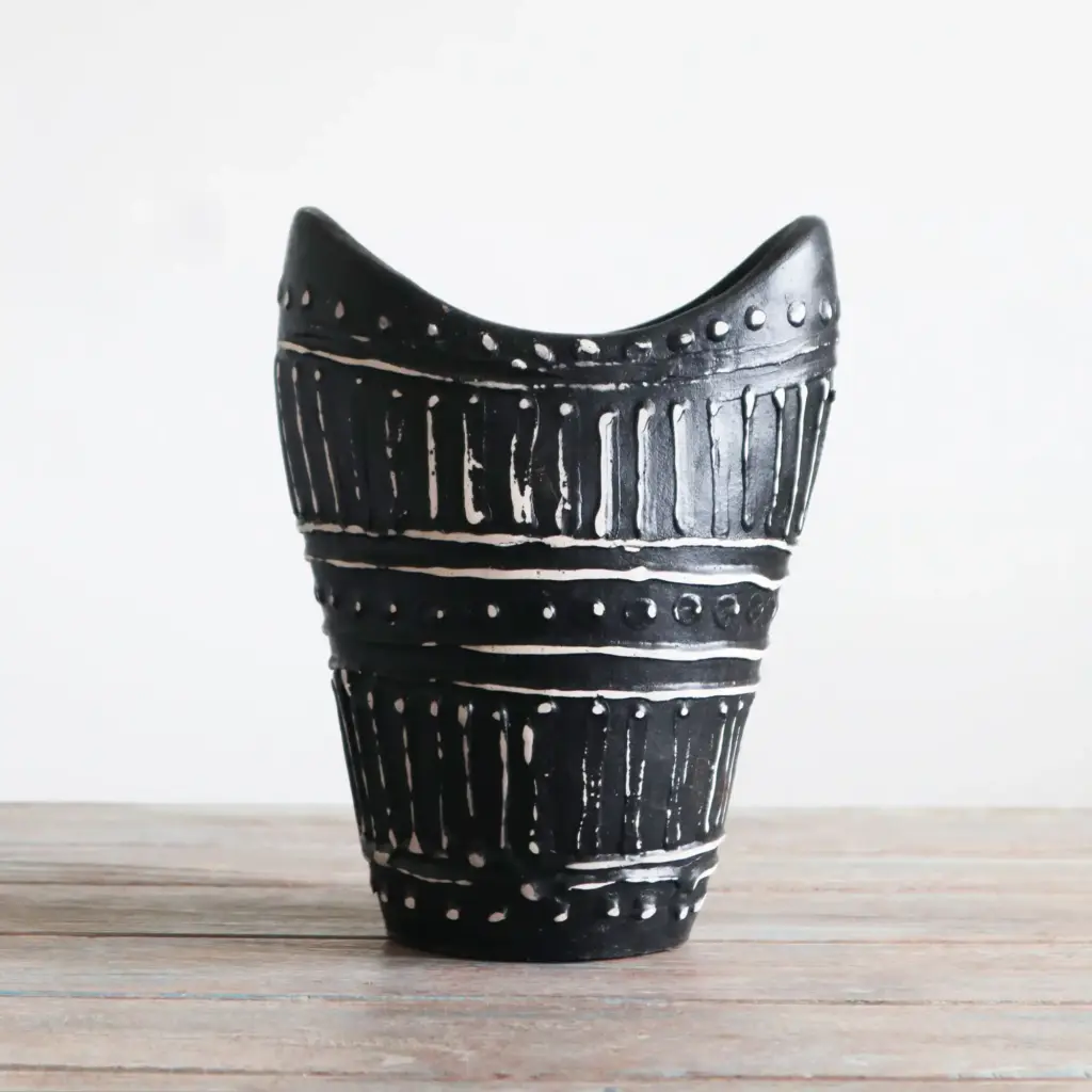 Swirls Shaped Vase – Chocolate | www.artisangoods.co.uk