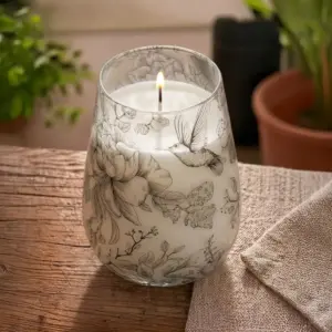 Tall Glass Jar Candles – Drawn by Flame | www.artisangoods.co.uk 4