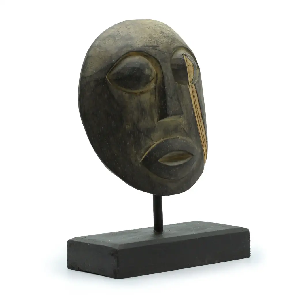 Timor Tribal Decorative Mask – Antique 27x20cm | www.artisangoods.co.uk 3