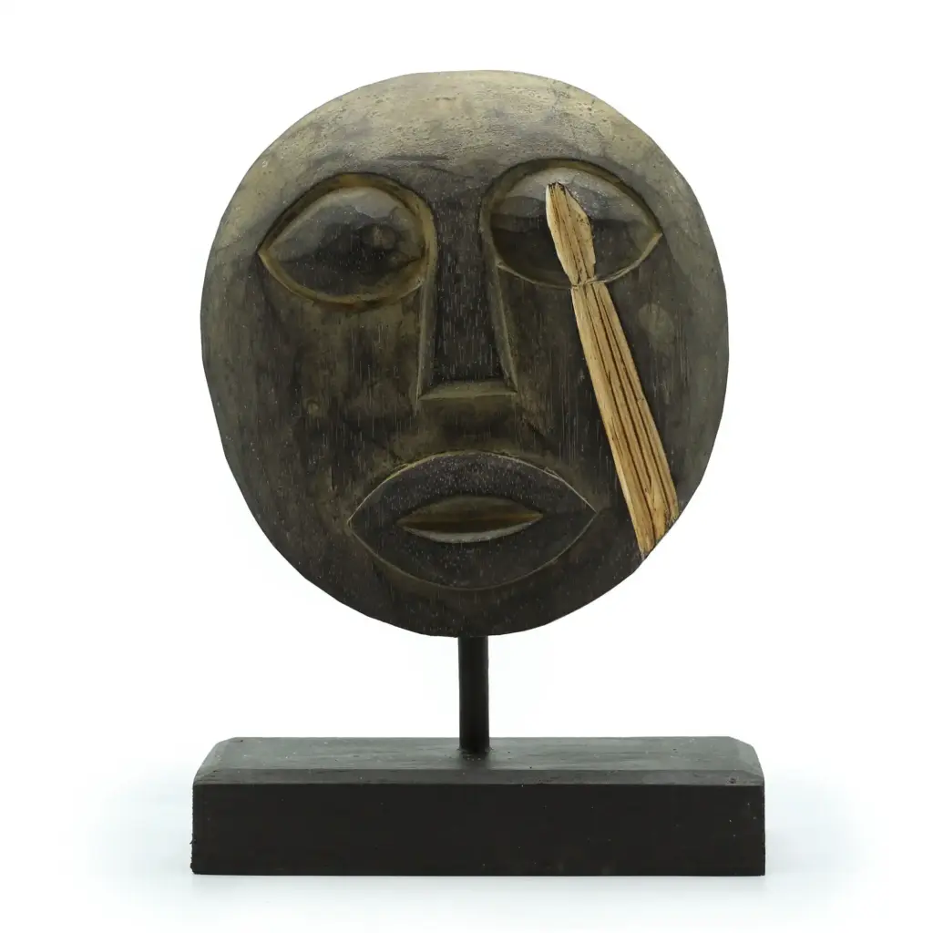 Timor Tribal Decorative Mask – Antique 27x20cm | www.artisangoods.co.uk 2