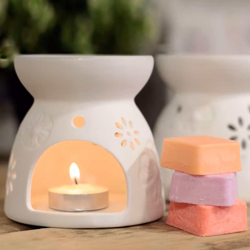 Wax Melter with Four Soy Wax Melts | www.artisangoods.co.uk 10