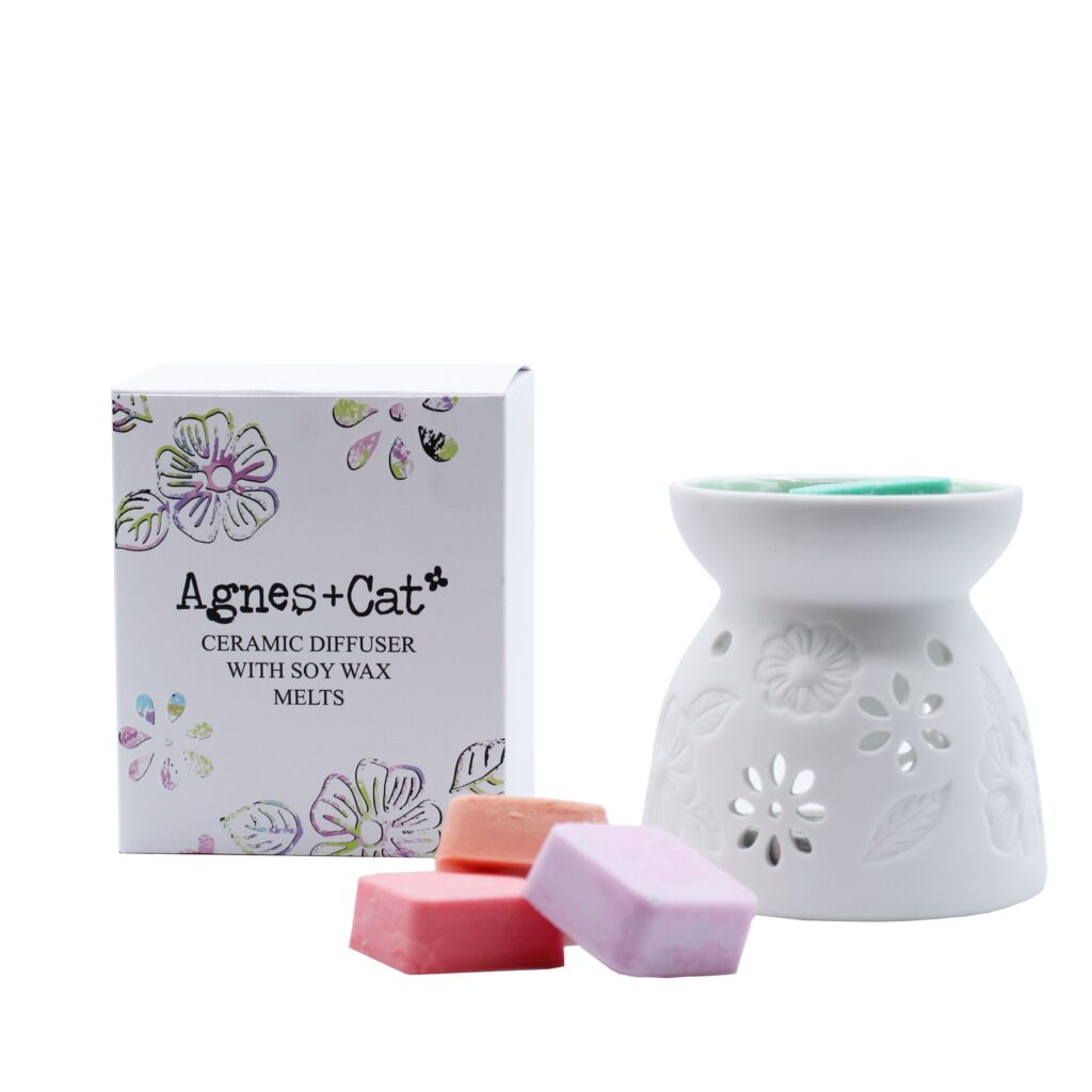 Wax Melter with Four Soy Wax Melts | www.artisangoods.co.uk 18