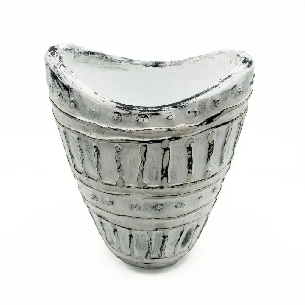 Wide Neck Shaped Vase – Cream 22cm | www.artisangoods.co.uk