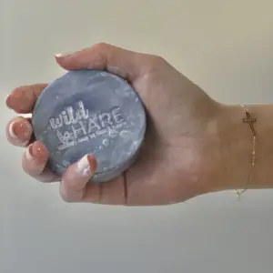 Wild Hare Solid Shampoo 60g – Aloe Vera | www.artisangoods.co.uk 5