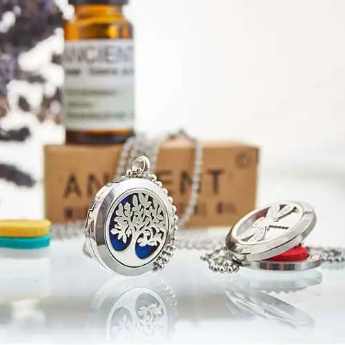 Aromatherapy Jewellery Necklace – Hamsa Chakra – 30mm | www.artisangoods.co.uk 7 Aromatherapy Jewellery Necklace – Hamsa Chakra – 30mm | www.artisangoods.co.uk 6
