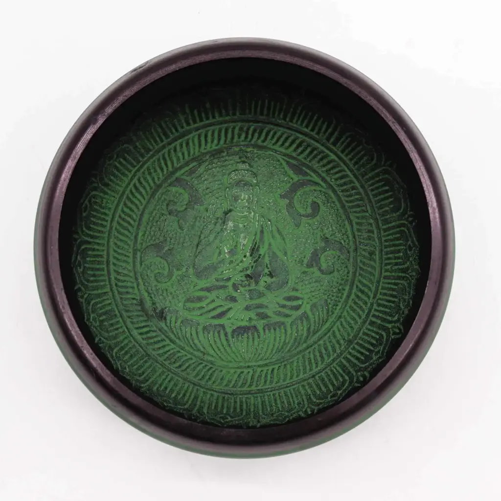 Earth Powder Singing Bowl – Mandala Buddha – 16cm | www.artisangoods.co.uk 3 Earth Powder Singing Bowl – Mandala Buddha – 16cm | www.artisangoods.co.uk 3