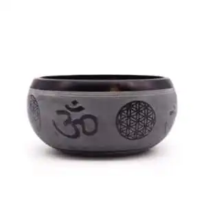 Earth Powder Singing Bowl – Om Five Buddha – 16cm | www.artisangoods.co.uk 1