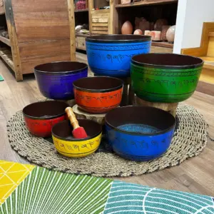 Large Chakra Set of Seven Singing Bowls (19.5-35cm) | www.artisangoods.co.uk 5