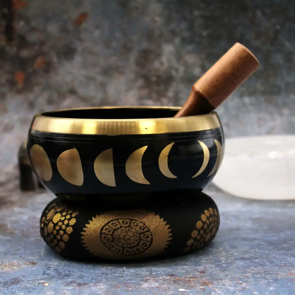 Lrg Moon Phase Singing Bowl Set- Black 14cm | www.artisangoods.co.uk 4