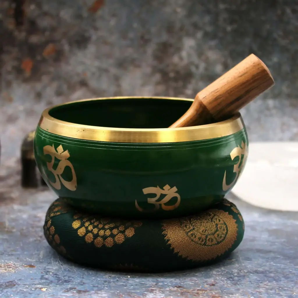 Lrg Tree of Life Singing Bowl Set- Green 14cm | www.artisangoods.co.uk 4 Lrg Tree of Life Singing Bowl Set- Green 14cm | www.artisangoods.co.uk 4