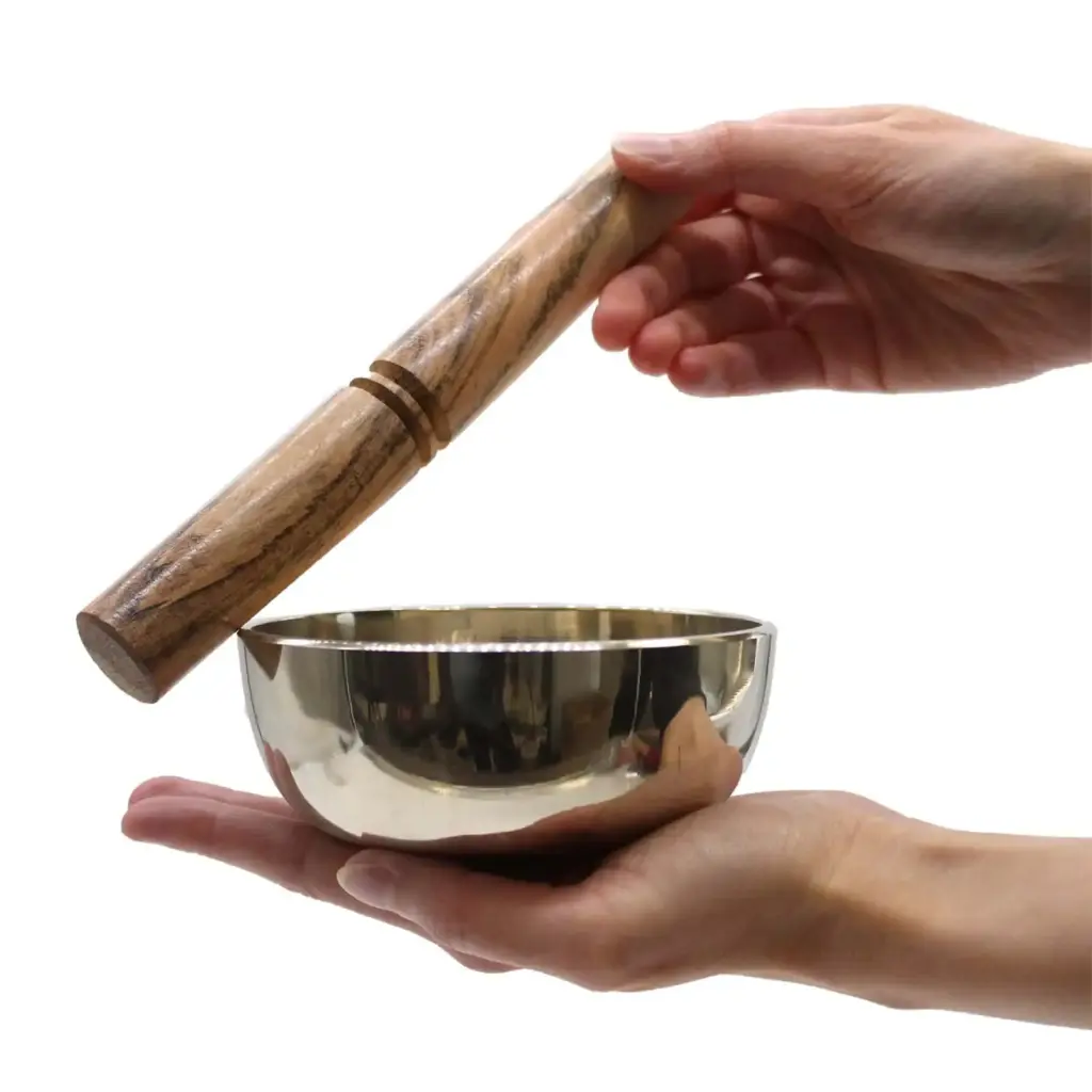 Medium Brass Sing Bowl – 12cm | www.artisangoods.co.uk 2
