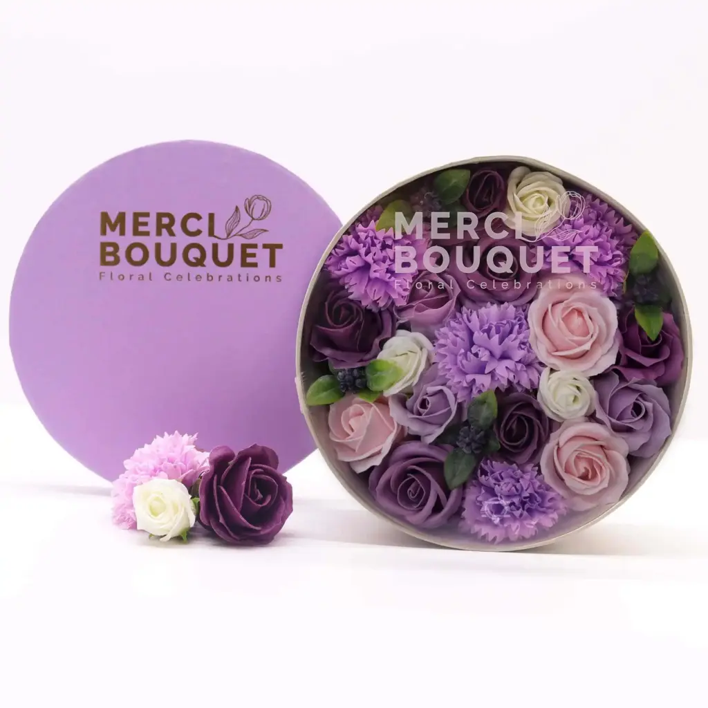 Round Box – Lavender Rose & Carnation | www.artisangoods.co.uk 2 Round Box – Lavender Rose & Carnation | www.artisangoods.co.uk 2