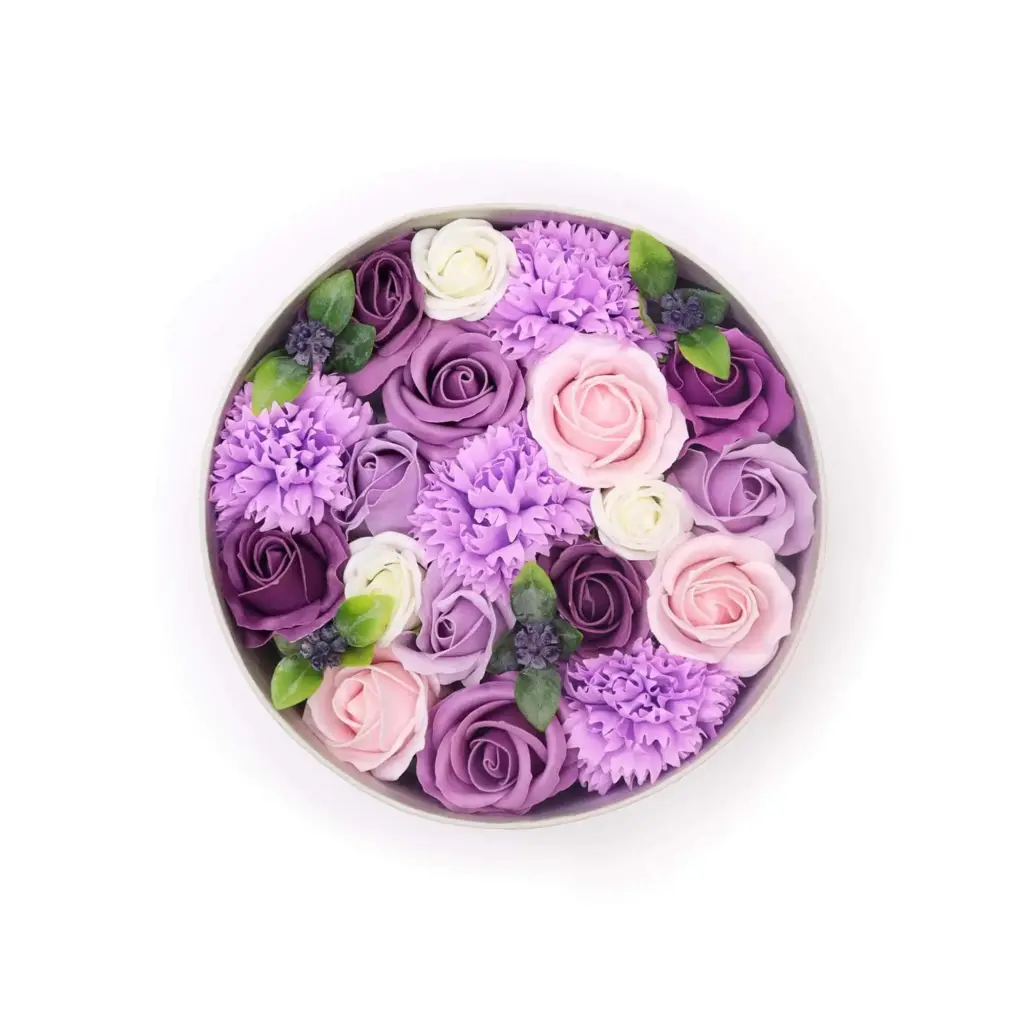 Round Box – Lavender Rose & Carnation | www.artisangoods.co.uk