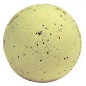 Simply Vanilla Bath Bomb | www.artisangoods.co.uk 1