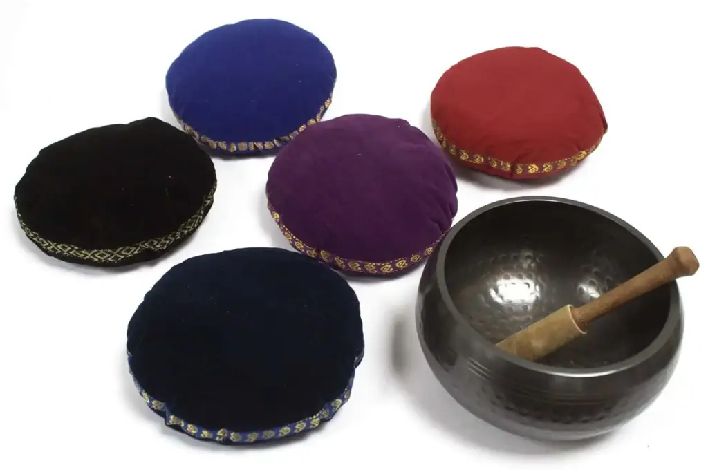 Singing Bowl Velvet Cushion – 16cm | www.artisangoods.co.uk 8