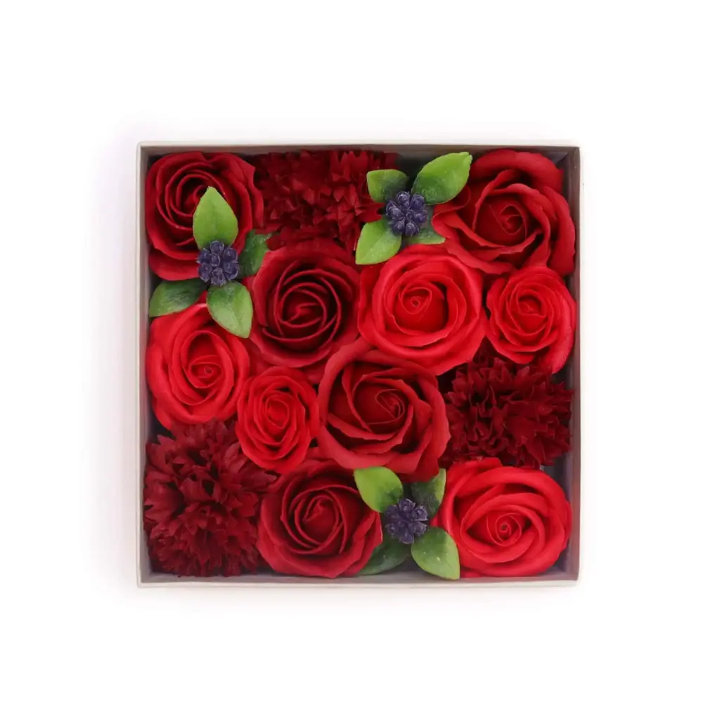 Square Box – Classic Red Roses | www.artisangoods.co.uk