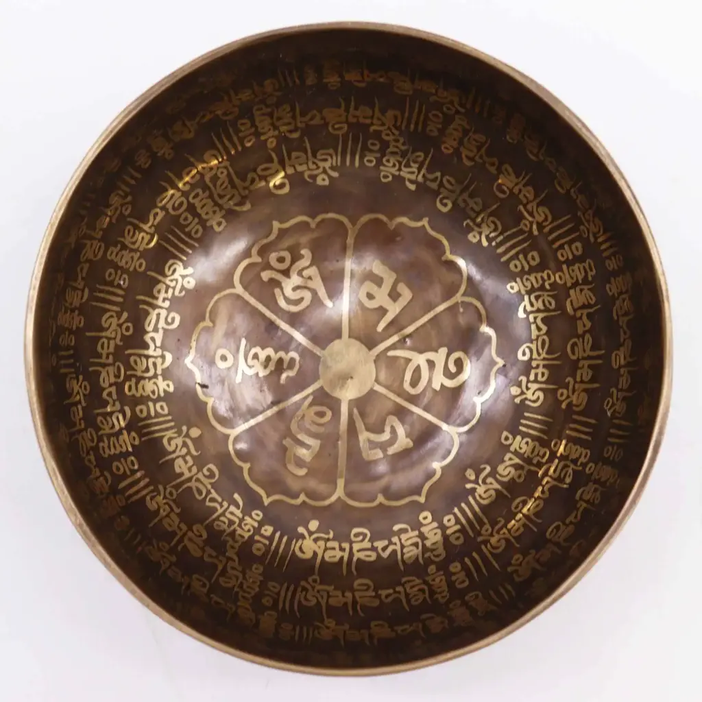 Tibetan Healing Engraved Bowl – 16cm – Mantra | www.artisangoods.co.uk 3