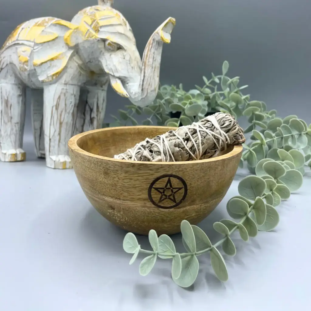 Wooden Smudge and Ritual Offerings Bowl – Pentagram – 13x7cm | www.artisangoods.co.uk