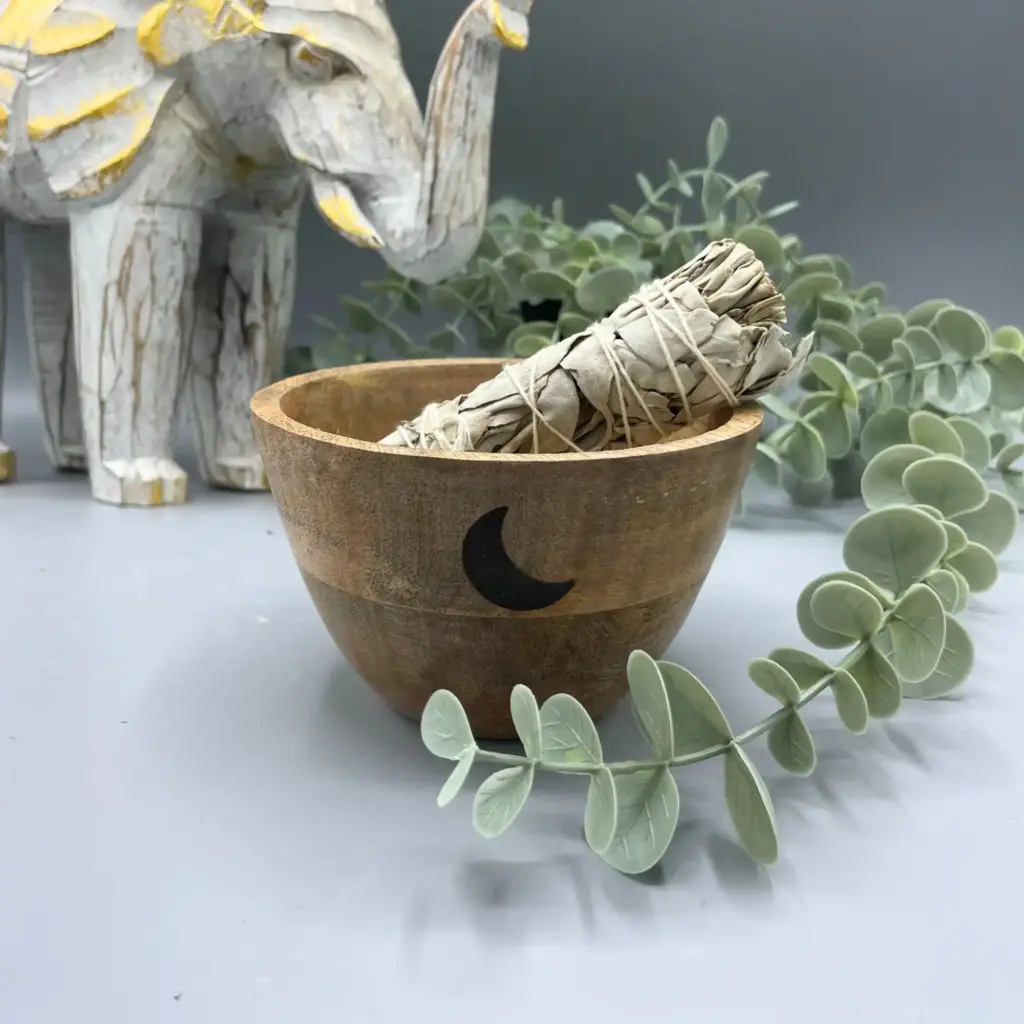 Wooden Smudge and Ritual Offerings Bowl – Three Moons – 11x7cm | www.artisangoods.co.uk