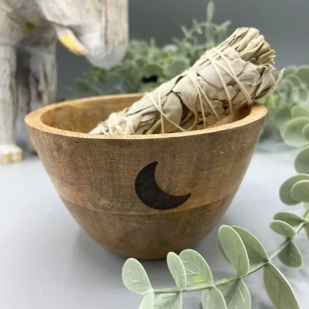 Wooden Smudge and Ritual Offerings Bowl – Three Moons – 11x7cm | www.artisangoods.co.uk 2