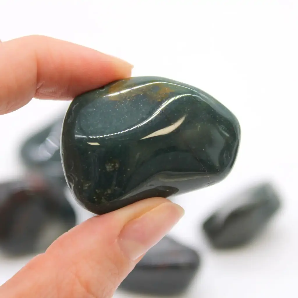XL Tumble Stones – Bloodstone | www.artisangoods.co.uk 2 XL Tumble Stones – Bloodstone | www.artisangoods.co.uk 2
